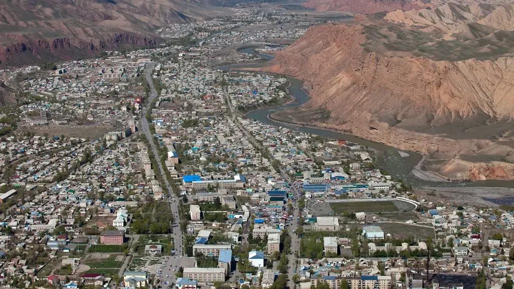 Нарында China Road and Bridge Corporation in Kyrgyzstan компаниясына айып салынды