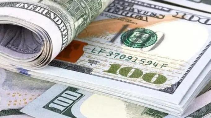 Рубль укрепился, доллар просел. Нацбанк КР обновил курс валют на 22 апреля