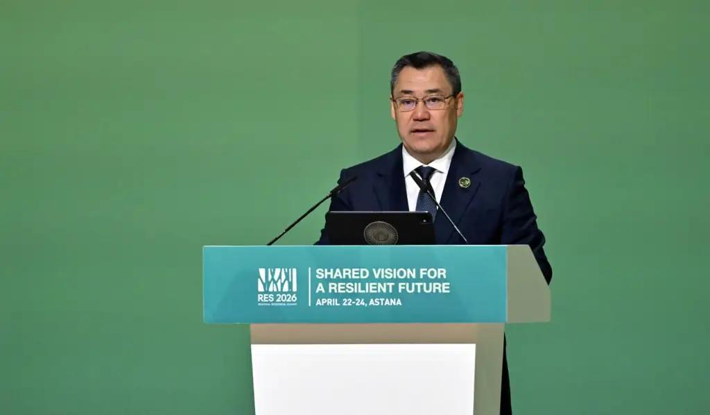 Жапаров коңшу өлкөлөр суу үчүн компенсация бериши боюнча маселе көтөрдү