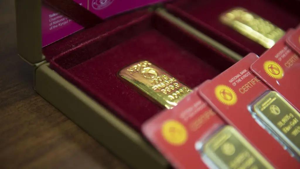 Улуттук банктын алтынынын унциясы 3.2 миң сомго арзандады