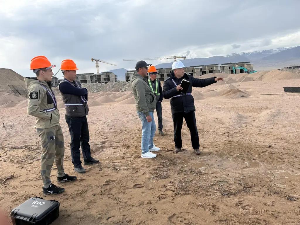 Экология министрлиги көлгө шагыл төктү делген компанияларды текшерип барды