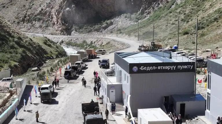 Три пункта пропуска на кыргызско-китайской границе временно закроются с 30 апреля