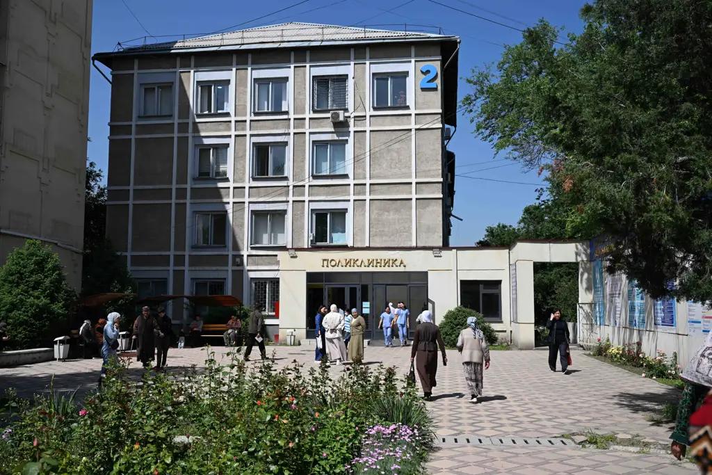 Очереди и жалобы пациентов: внеплановая проверка поликлиники онкоцентра