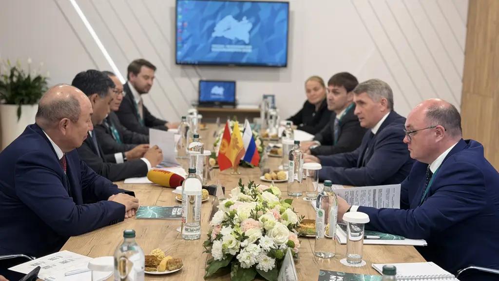 Кыргызстан и Чувашия договорились развивать совместные проекты в бизнесе и туризме