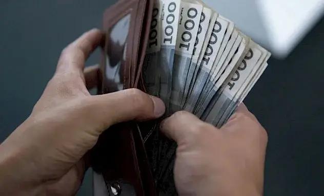 2026-жылдын январь–март айларында Кыргызстанда орточо айлык акы 46.7 миң сомду түздү