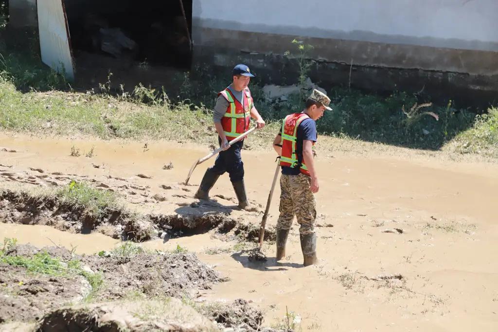 От последних селей в Ошской области пострадали 311 жилых домов