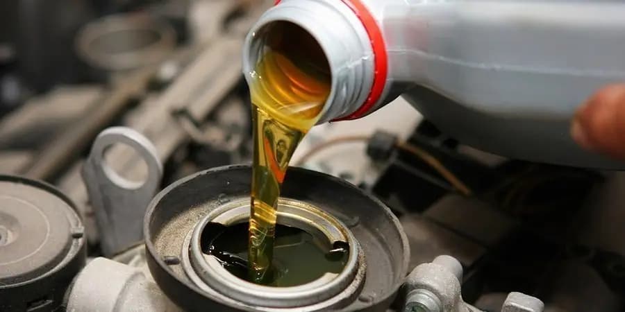 Чек ара кызматы үчүн 47.3 млн сомго күйүүчү май сатып алынат