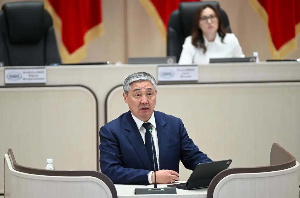 Head of the National Bank: Kyrgyzstan Needs to Reduce Its Dependence on the Dollar and Foreign Loans