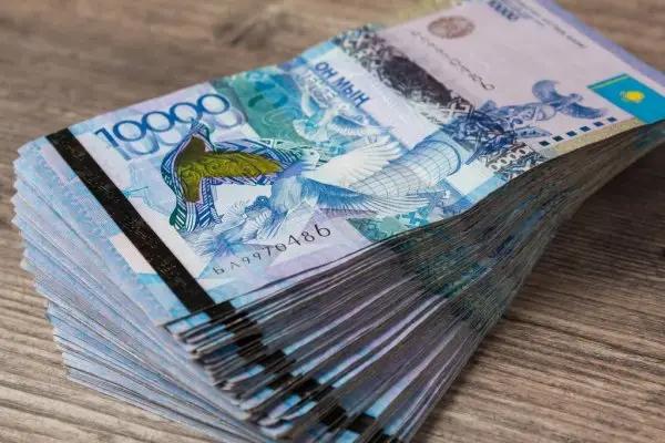 Тенге официально сменил название