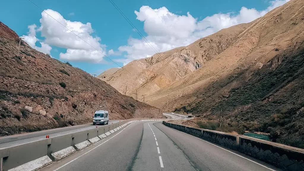 Алматыдан Ысык-Көлгө түз баруучу унаа жолу курулушу мүмкүн