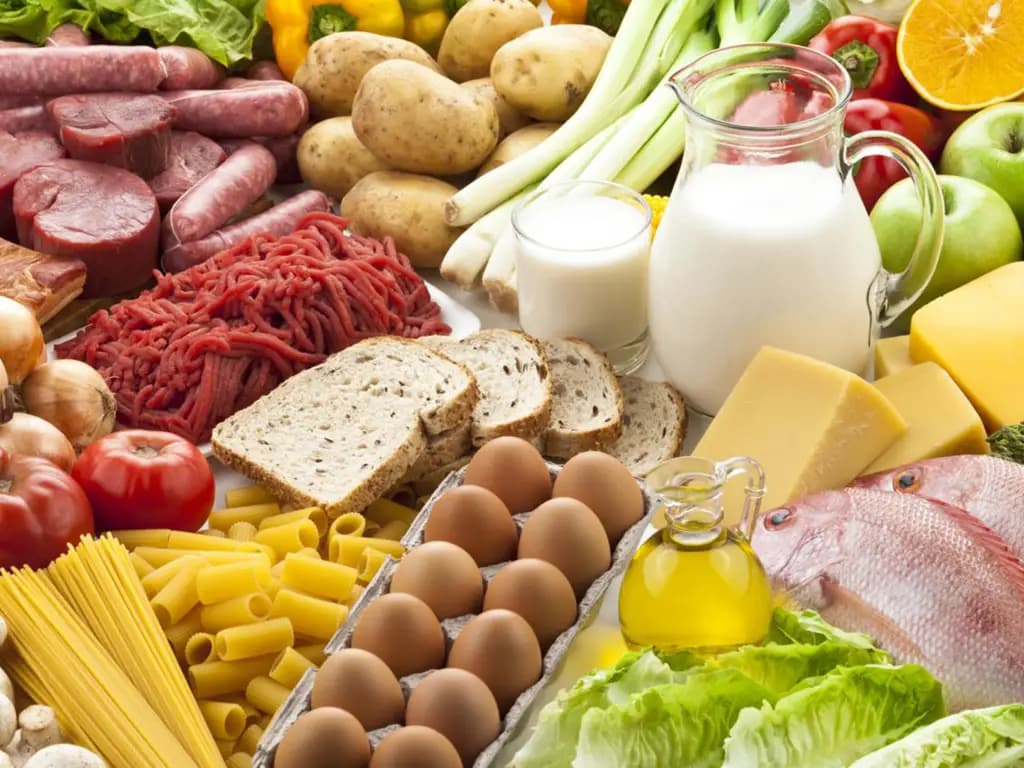 В Кыргызстане подорожали лук, морковь и яйца: мониторинг цен на продукты