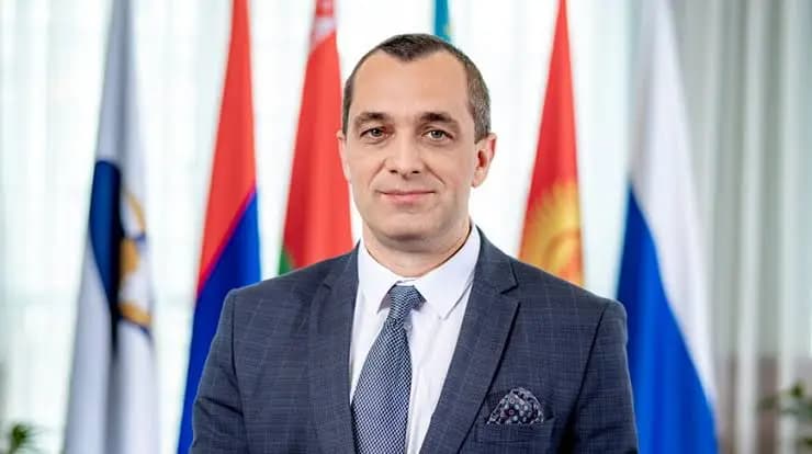 ЕЭК и Кыргызстан обсудили обновление техрегламентов и защиту рынка от небезопасной продукции