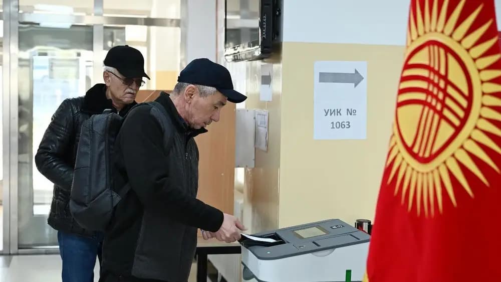 Президент жана ЖК шайлоолору үчүнчү күнү өтүп, ал дем алыш күн болот
