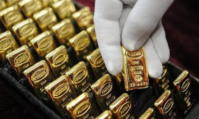 Улуттук банктын алтынынын унциясынын баасы 9.6 миң сомго кымбаттады