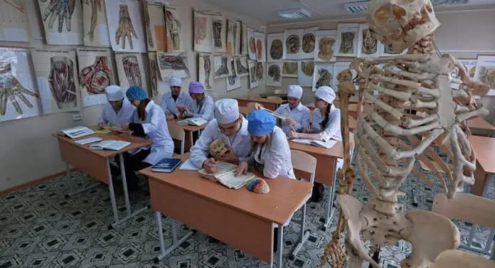 Медвузы без государственной аккредитации не смогут принимать новых студентов