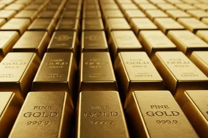 Улуттук банктын алтынынын унциясы 4.9 миң сомго кымбаттады