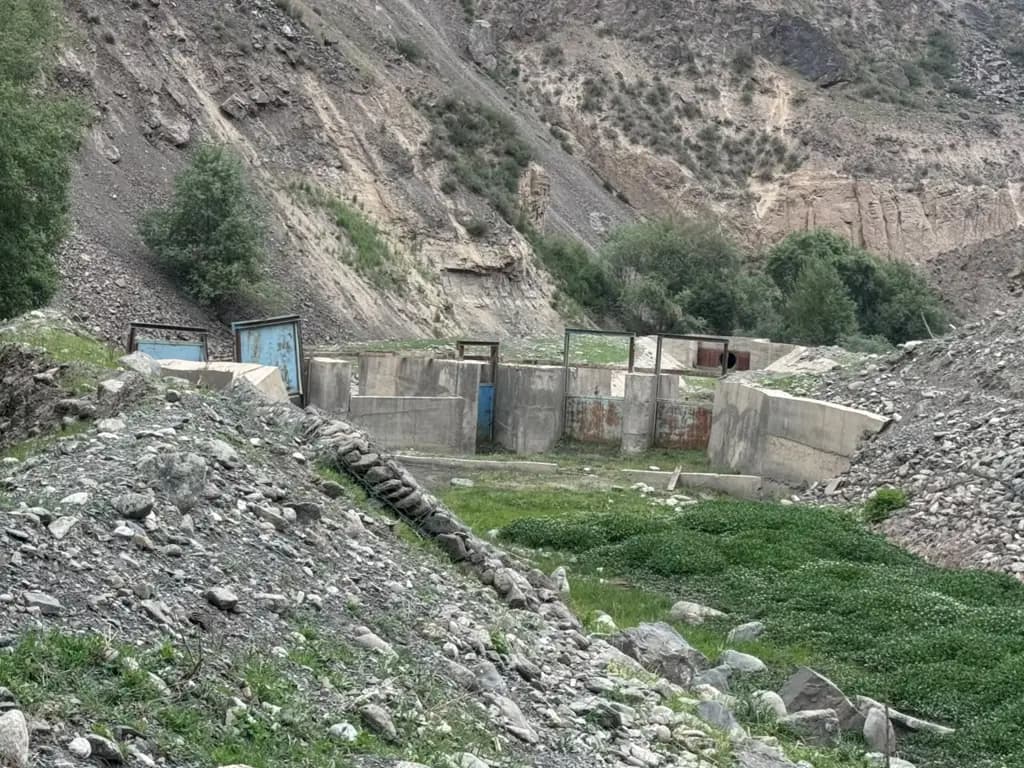В Араванском районе выявили нарушения при строительстве малой ГЭС