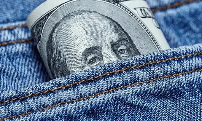 A man in Batken has been fined for exchanging currency without a licence
