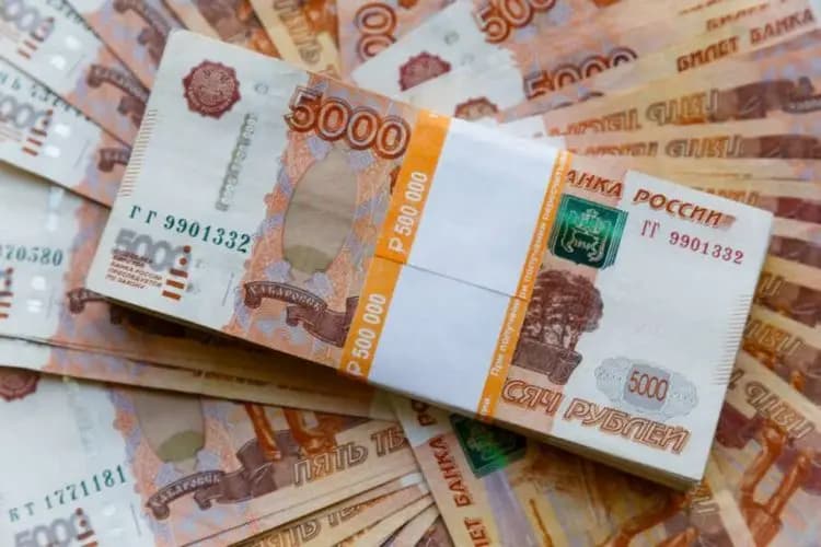 Почему обменники покупают рубль дешевле сома?