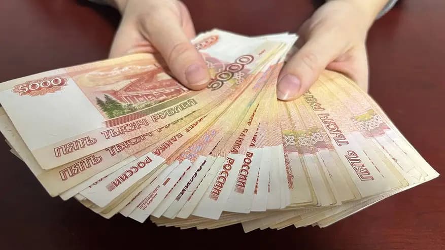 Эмгек министрлигинин Россиядагы өкүлчүлүгү 11 кыргызстандыкка 1.9 млн рубль айлыгын алууга жардам берди