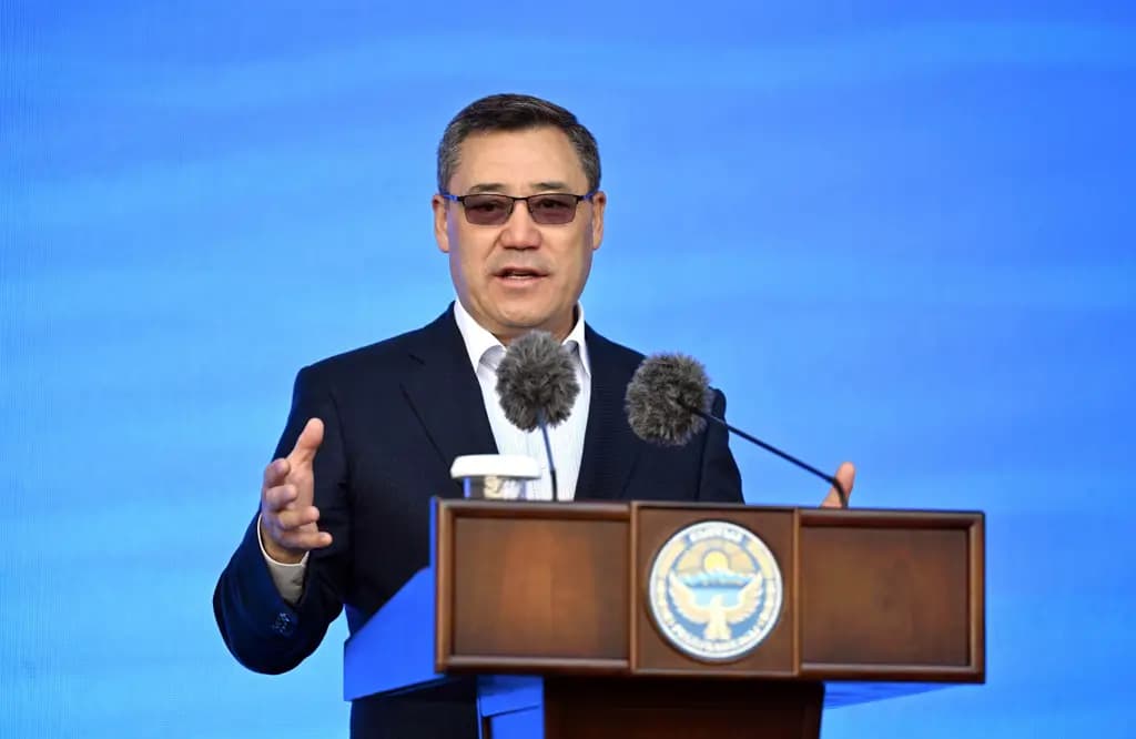 Президент: 2030-жылга чейин Кыргызстанда батири жок бир да үй-бүлө калбайт