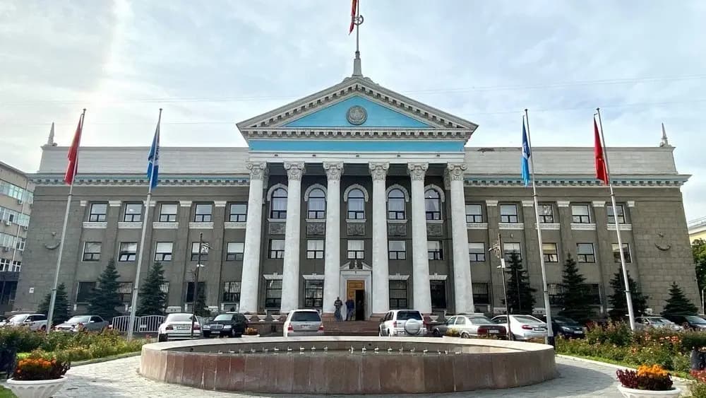 Мэрия Бишкека уточнила статус уголовных дел бывших пяти вице-мэров