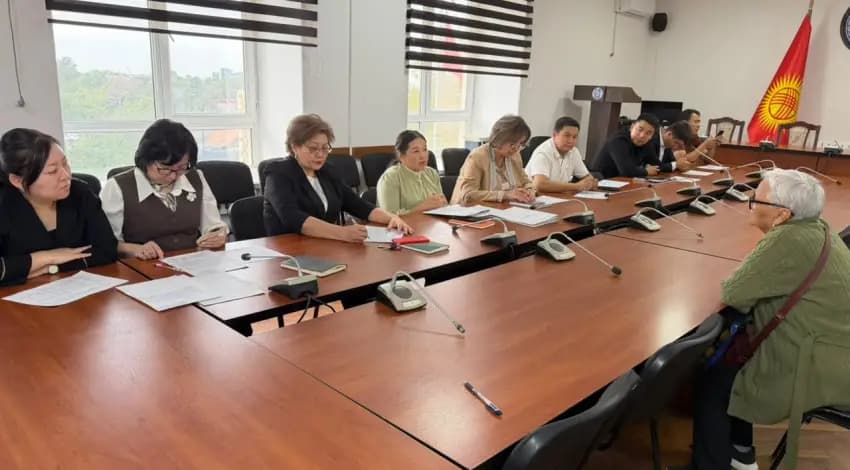 В Октябрьском районе одобрили заявки пяти семей на социальный контракт