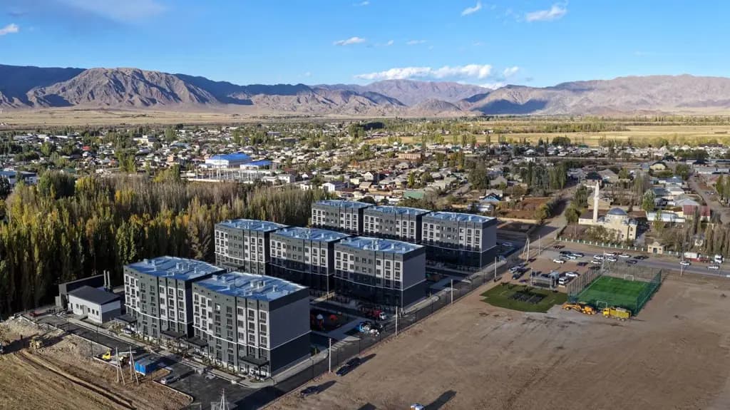 Two residential complexes comprising 433 flats have been opened in the Naryn Region