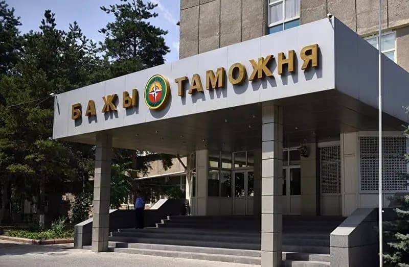 Таможенникам утвердили новые правила расчета выслуги лет и пенсий
