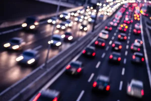 В Кыргызстане введут временную регистрацию иностранных автомобилей сроком до шести месяцев