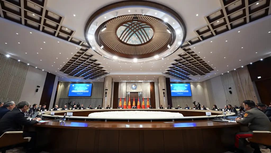 Жапаров предложил выдавать бизнесу кредиты с учетом перспектив проектов, а не только залога