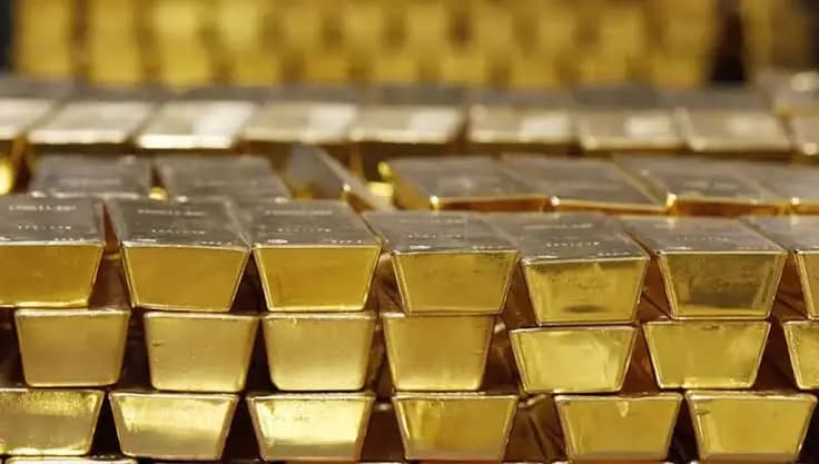 Улуттук банктын алтынынын баасы дээрлик 7 миң сомго арзандады