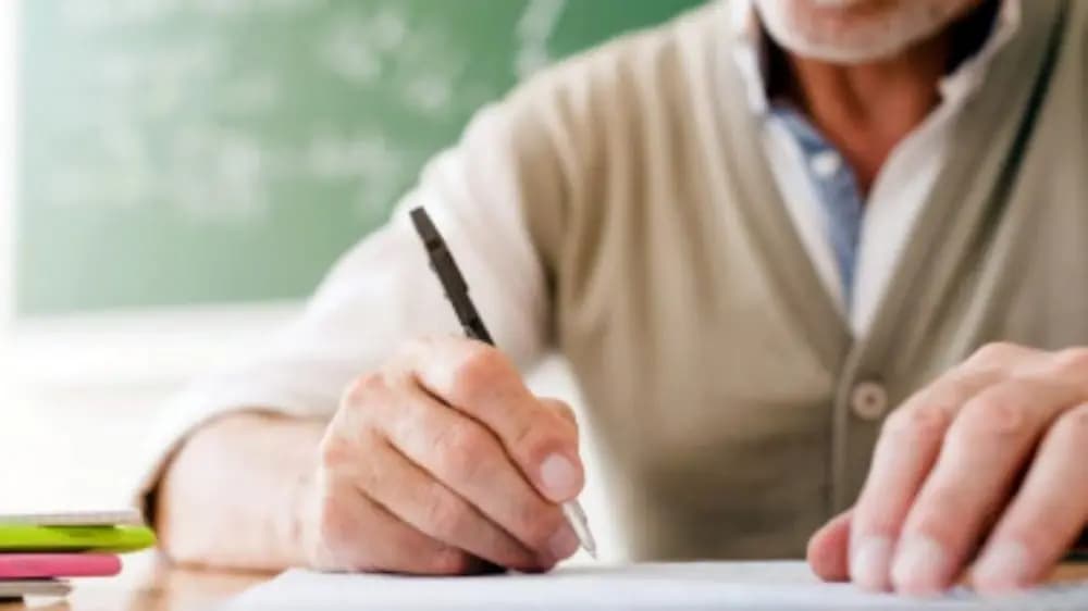 Kyrgyzstan May Revise Rules Governing Retirees’ Employment in Schools