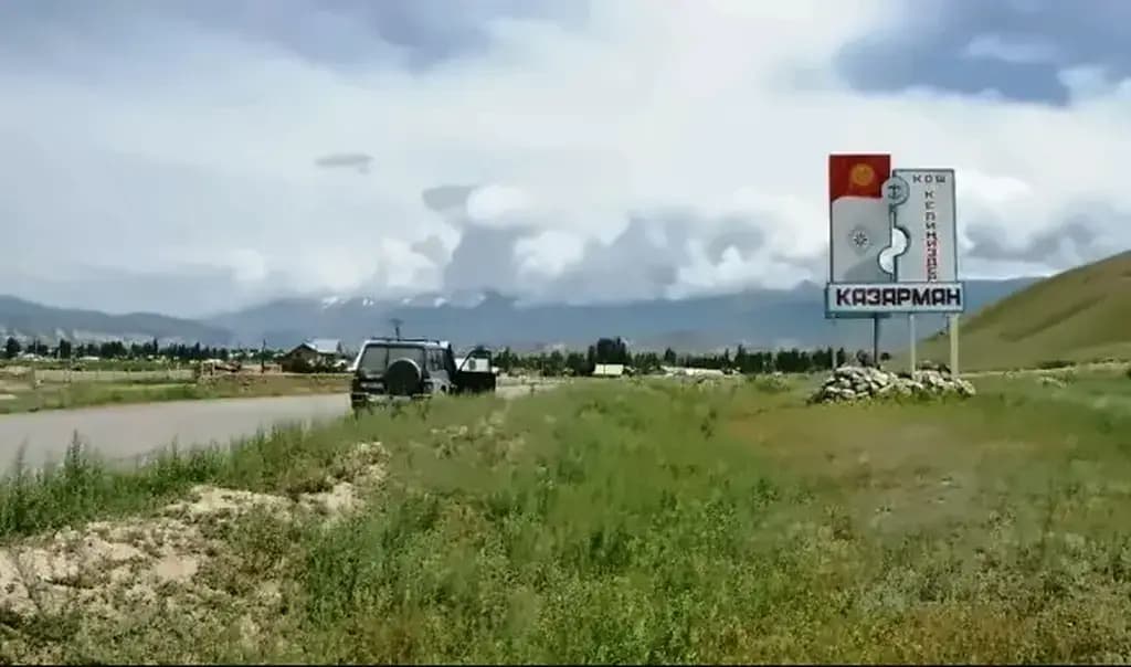 «Кыргызалтын» Казармандагы мүлктөрүн жергиликтүү тургундарга өткөрүп берет