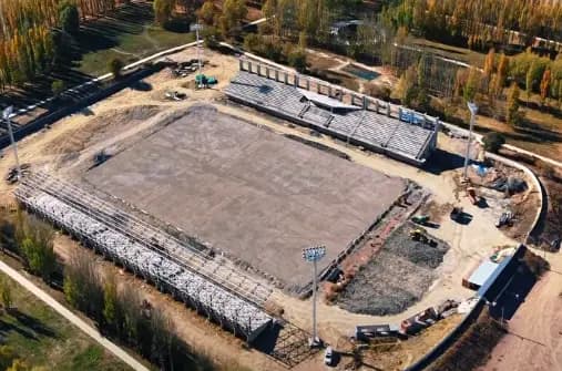 В Кочкорском районе строят центральный стадион