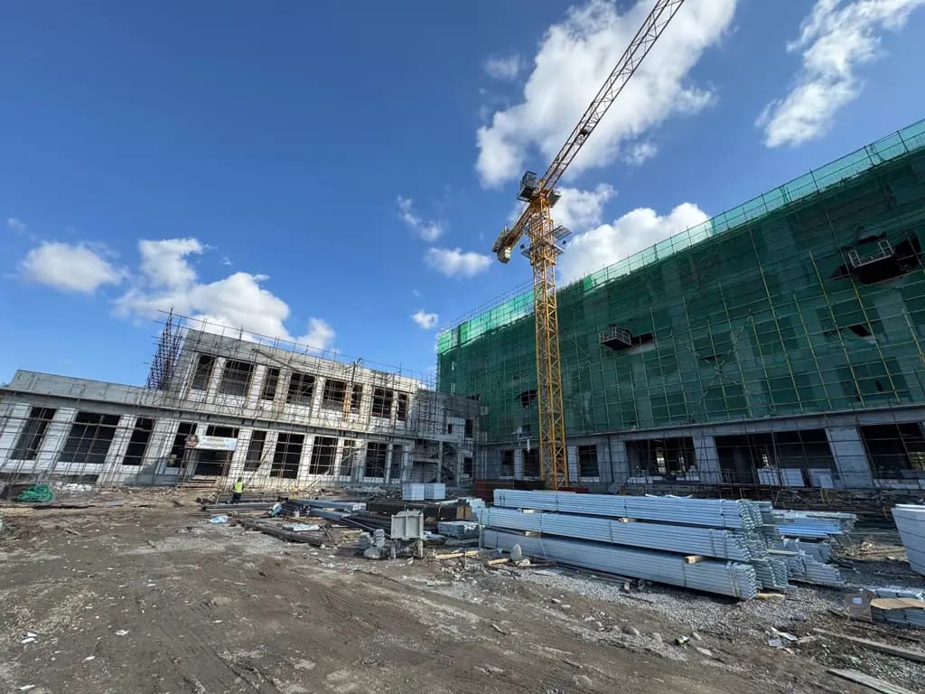 В Караколе строят спортивный городок с ареной на 5 тысяч зрителей и олимпийским бассейном