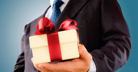 Как дарить и получать подарок, чтобы он не превратился во взятку или подкуп?