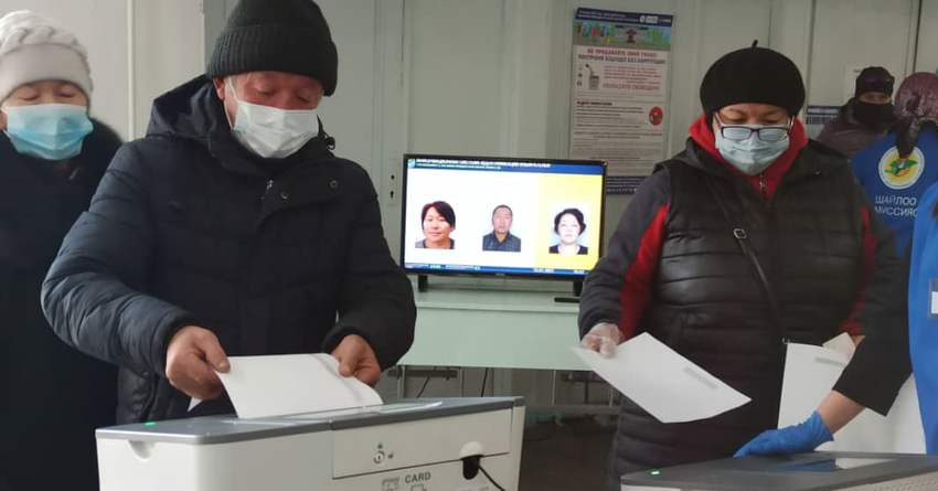 Выборы президента и референдум: как проголосовали кыргызстанцы