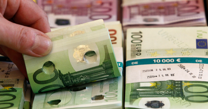 Евро замещает доллар США в расчетах Кыргызстана со странами ЕАЭС