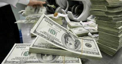 Банки заработали на валюте более 15.5 млрд сомов. Кто в лидерах?
