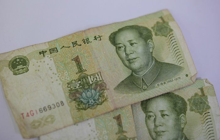 Юань за месяц подорожал на четверть. Пора вкладывать в китайскую валюту?