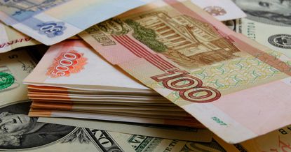 Пара рубль-сом вернулась к докризисному курсу и показала рост. Обзор валют за неделю