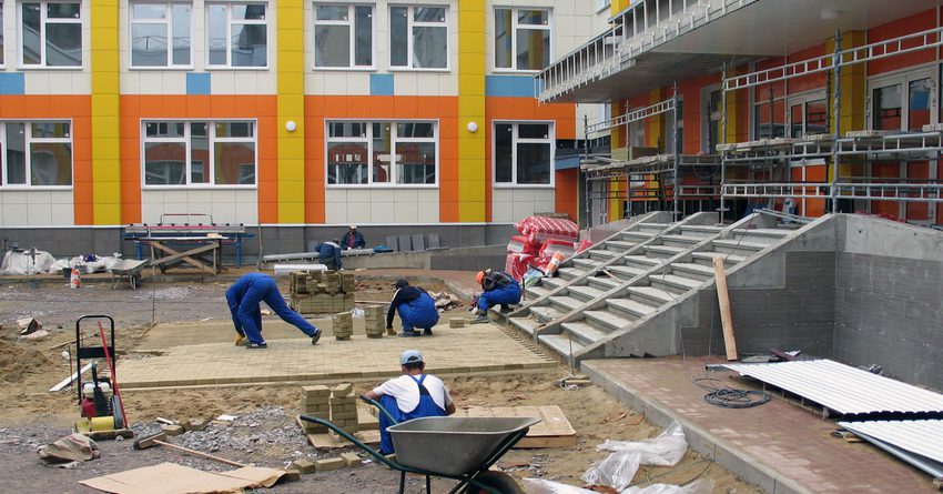 На ремонт фасадов столичных школ потратят более 11 млн сомов