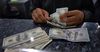 В Бишкеке оштрафовали троих нелегальных обменщиков