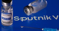 Орусия «Спутник V» вакцинасын Кыргызстанда өндүргүсү келет