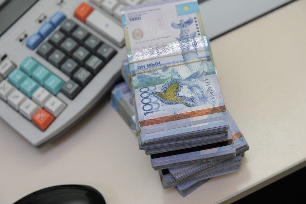 Вклады казахстанцев превысили $24.6 млрд