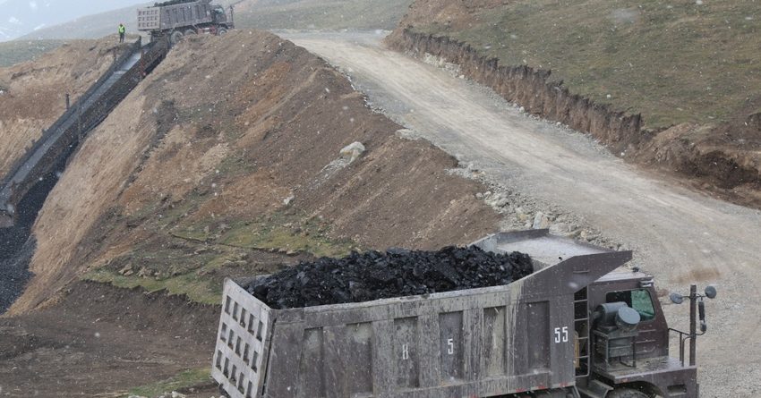 В Ошской области заработало угольное месторождение Кульдамбес
