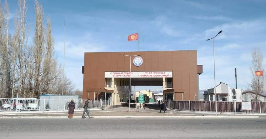 Погранслужба отчиталась об отсутствии очередей на кыргызско-казахской границе