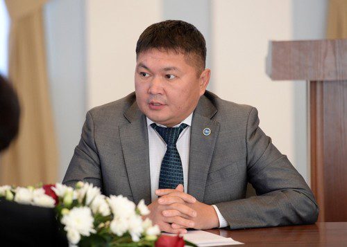 Кайрат Осмоналиев назначен послом КР в Азербайджан