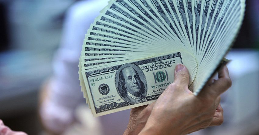 Чего кыргызстанцам ждать от доллара США в 2021 году